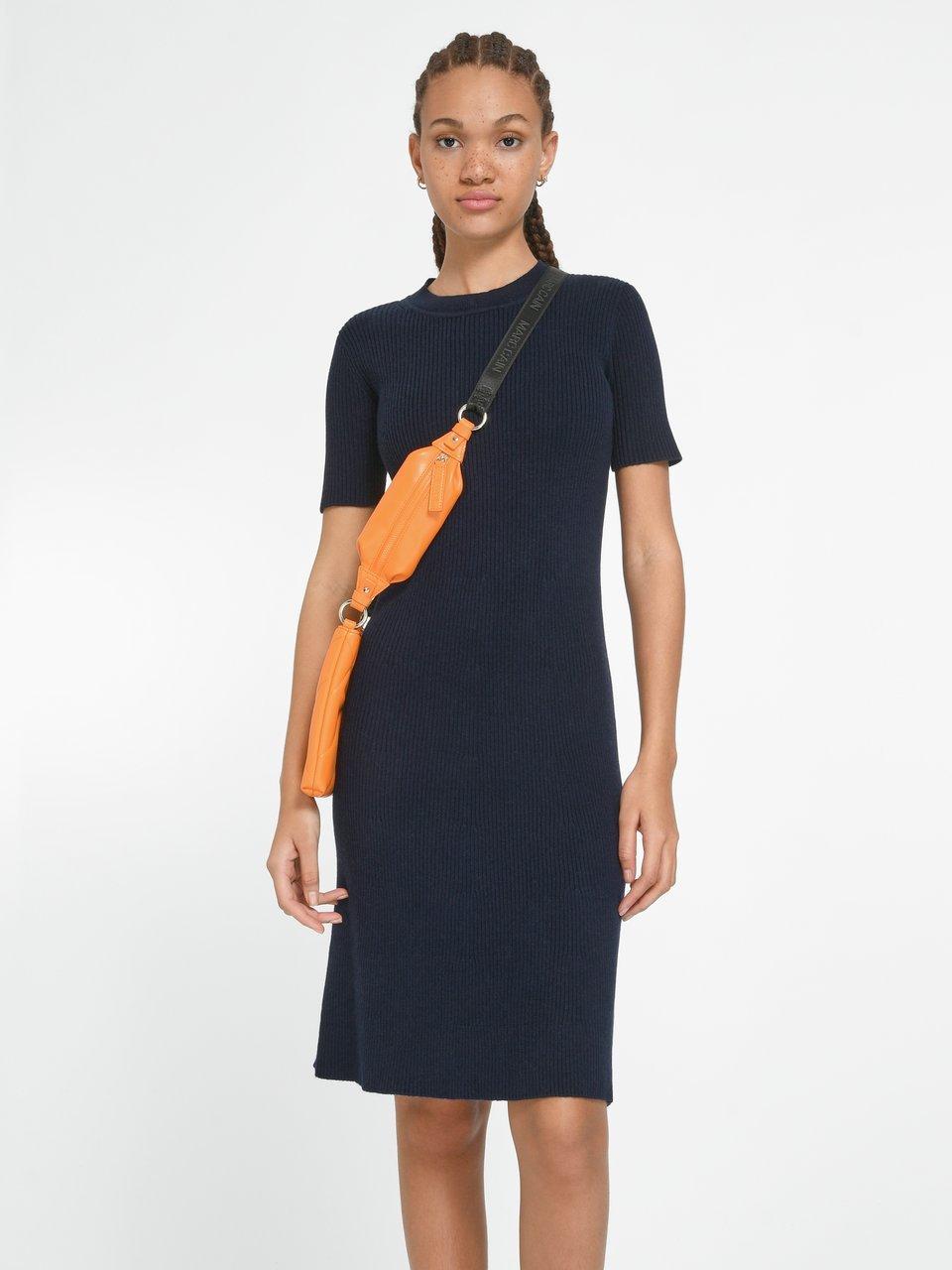 FTC Cashmere - La robe en tricot