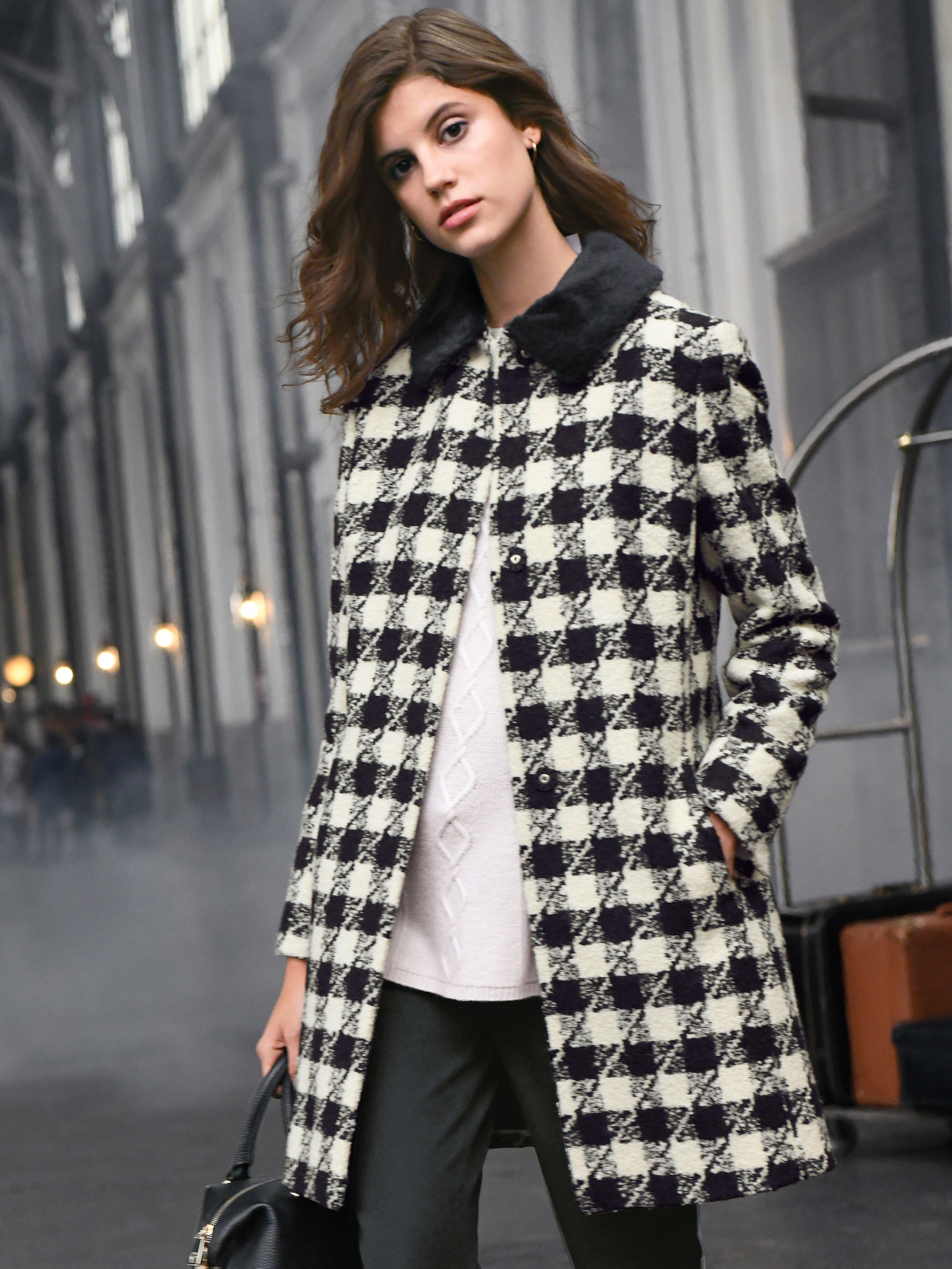 Laura Biagiotti Donna - Longjacke mit abknöpfbaren Bubikragen
