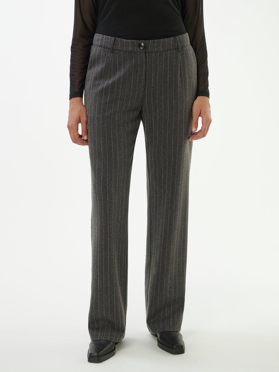 Emilia Lay - Hose