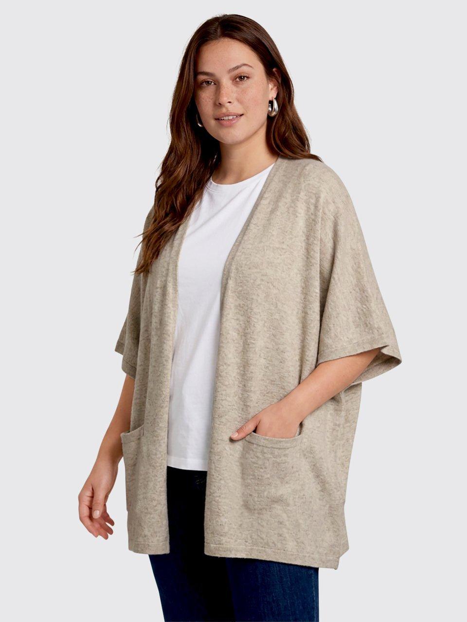 Emilia Lay - Poncho