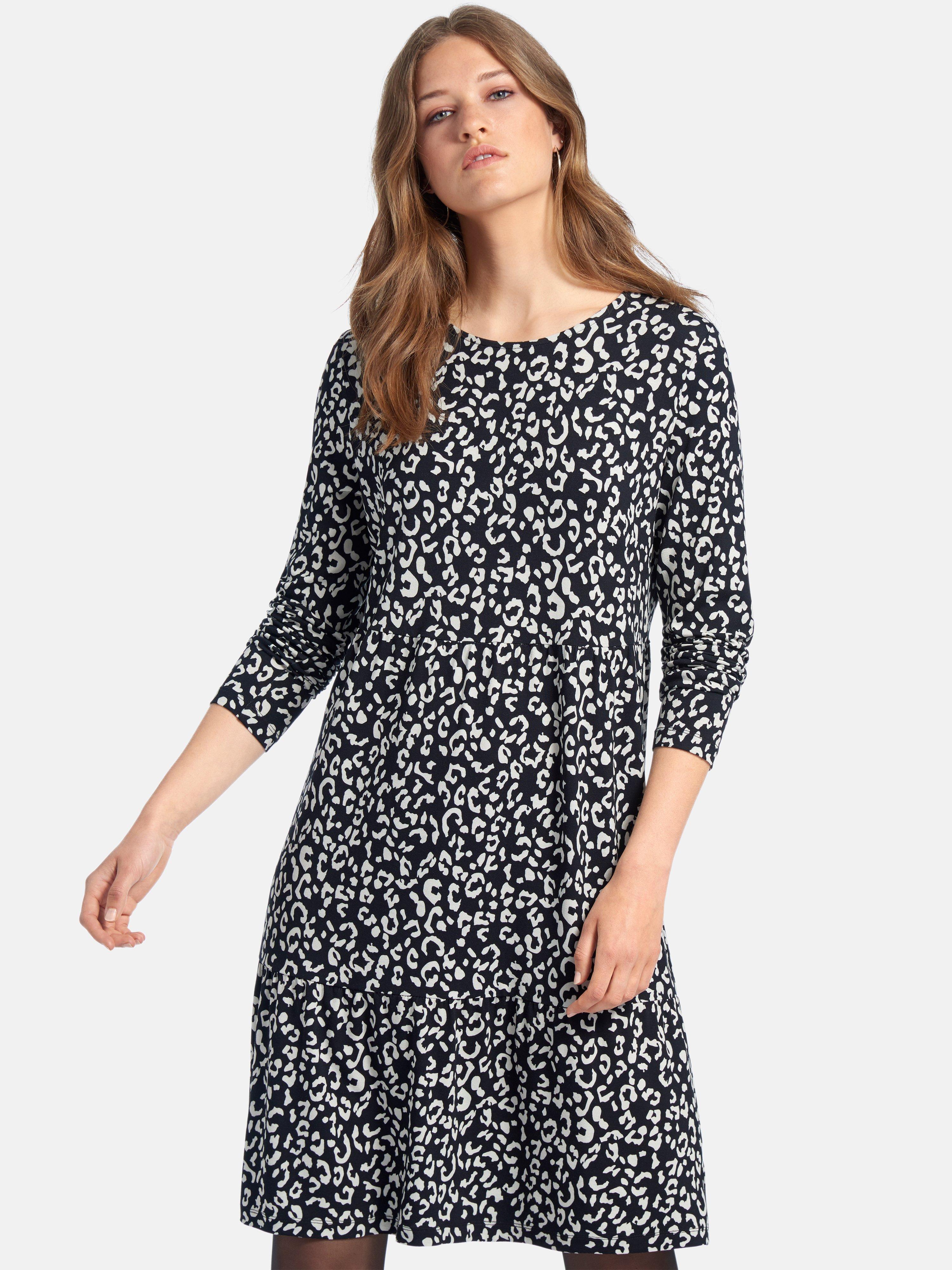 white long sleeve jersey dress