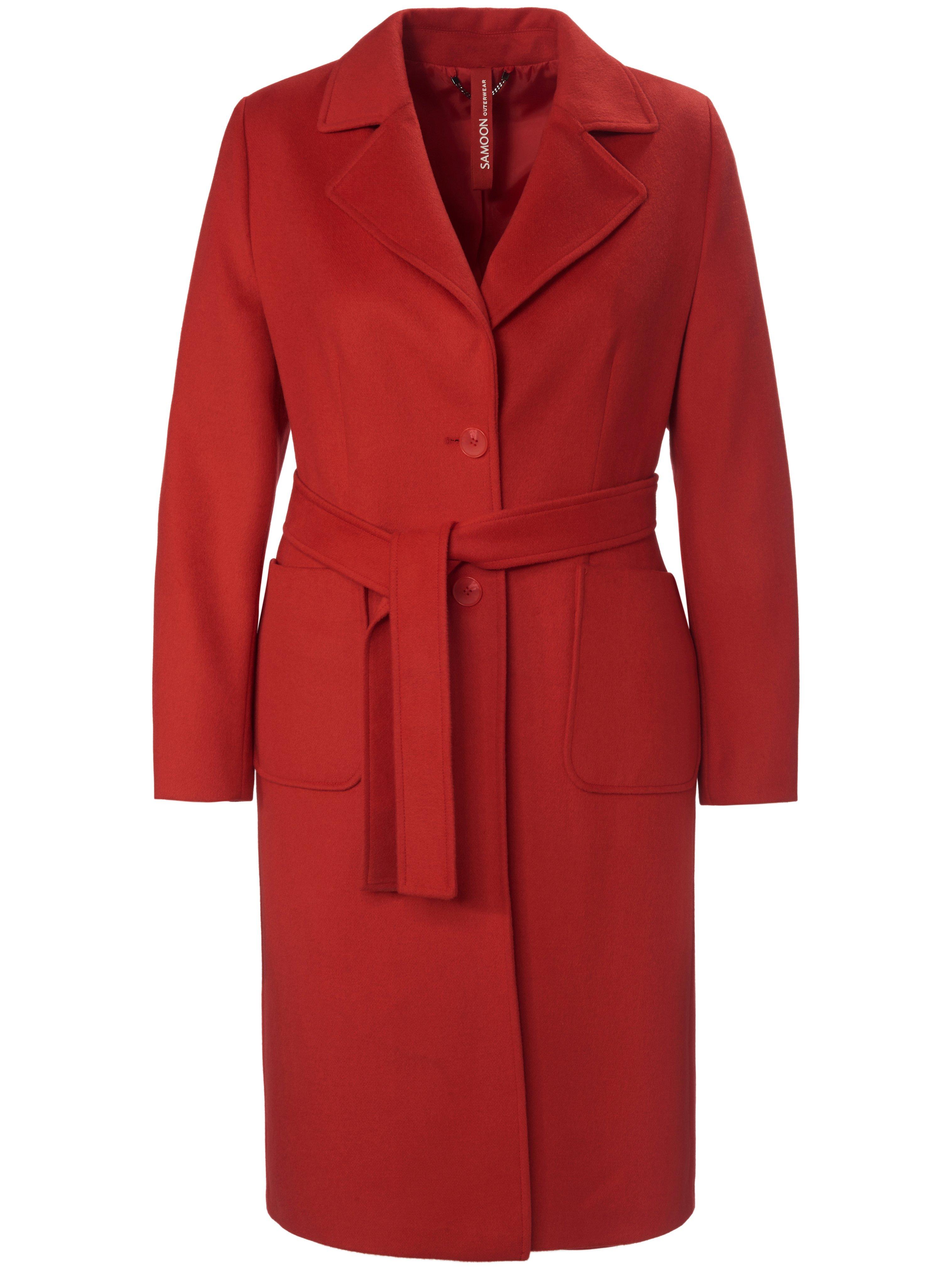 Le manteau peu froissable avec ceinture amovible  Samoon rouge