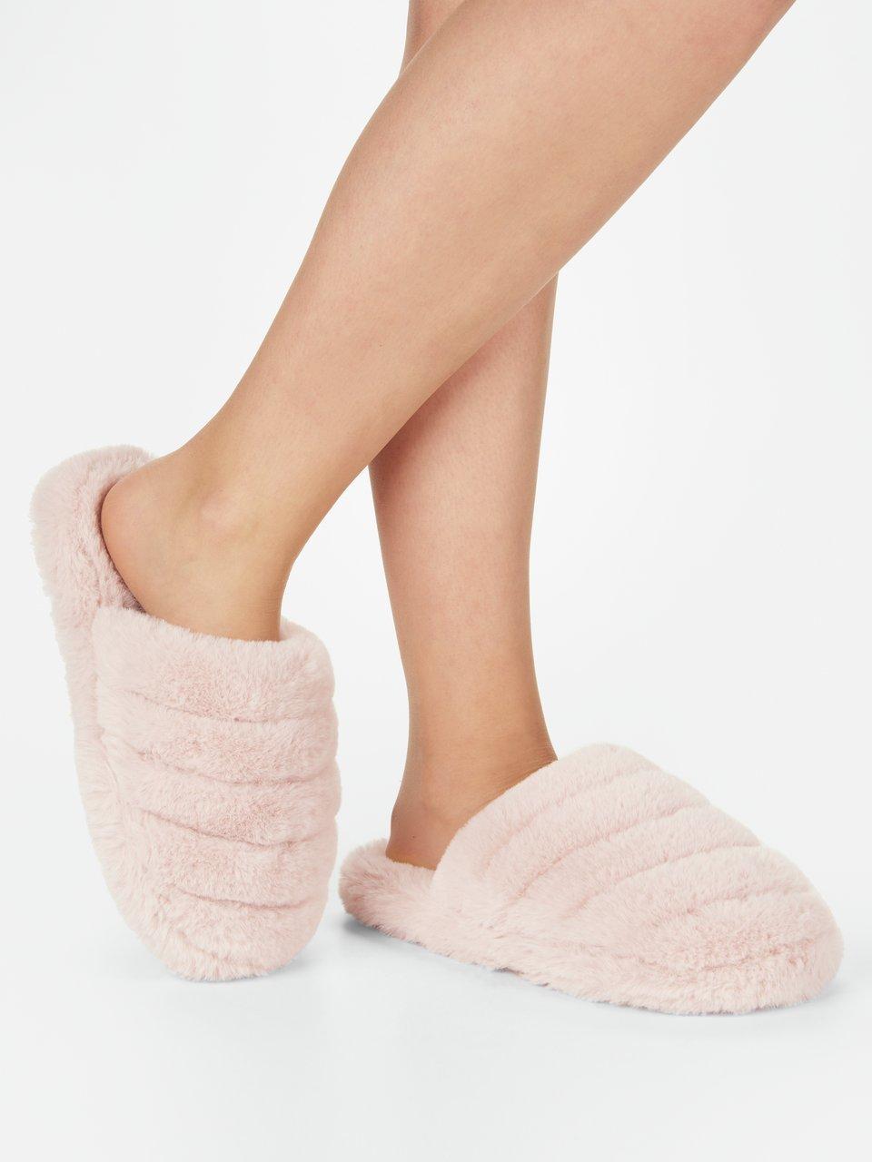 Chaussons d'hiver chauds et légers en simili cuir et intérieur peluche