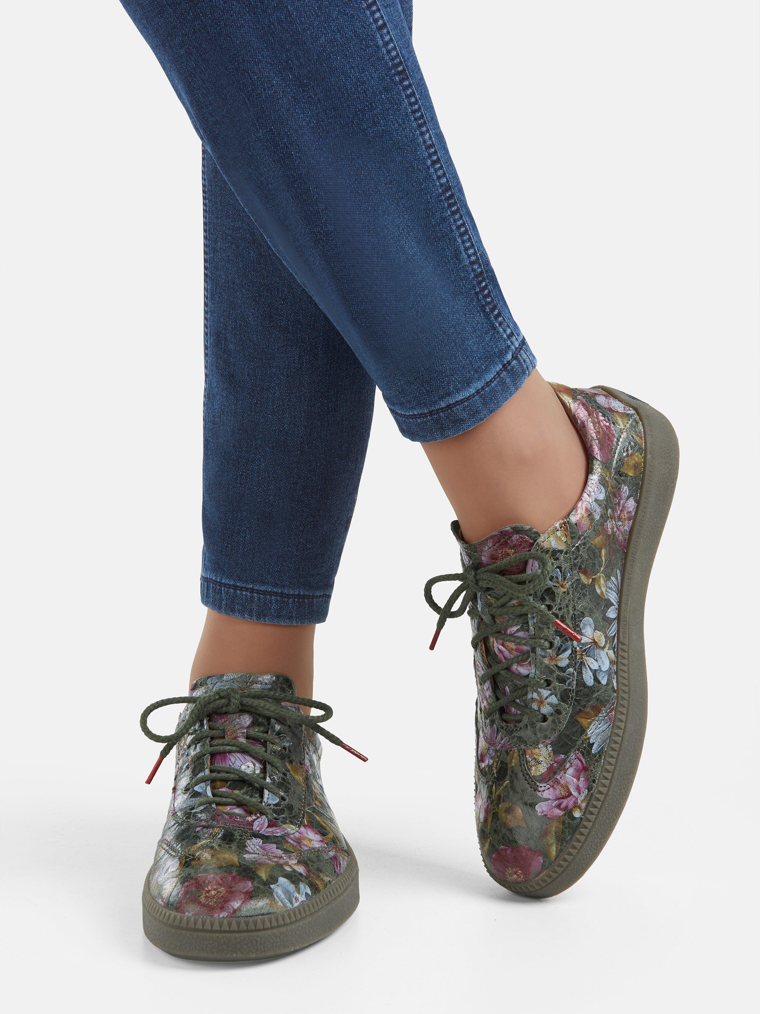 Think! - Sneaker Turna