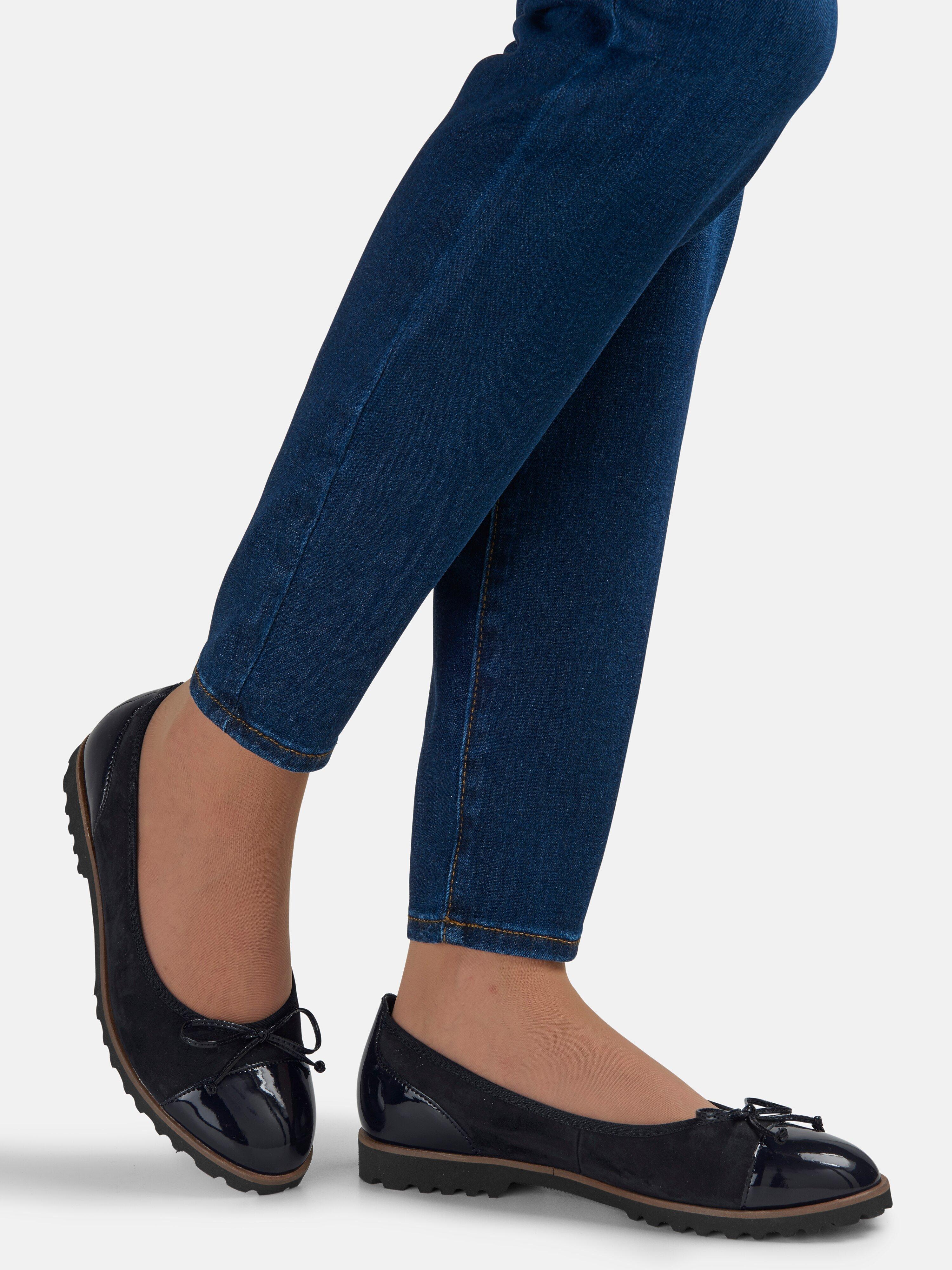 gabor navy ballet pumps