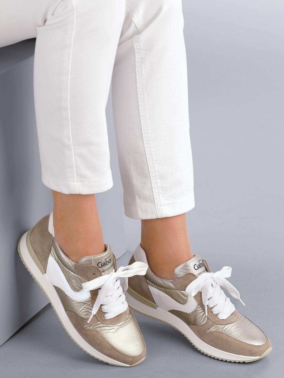 sneakers van