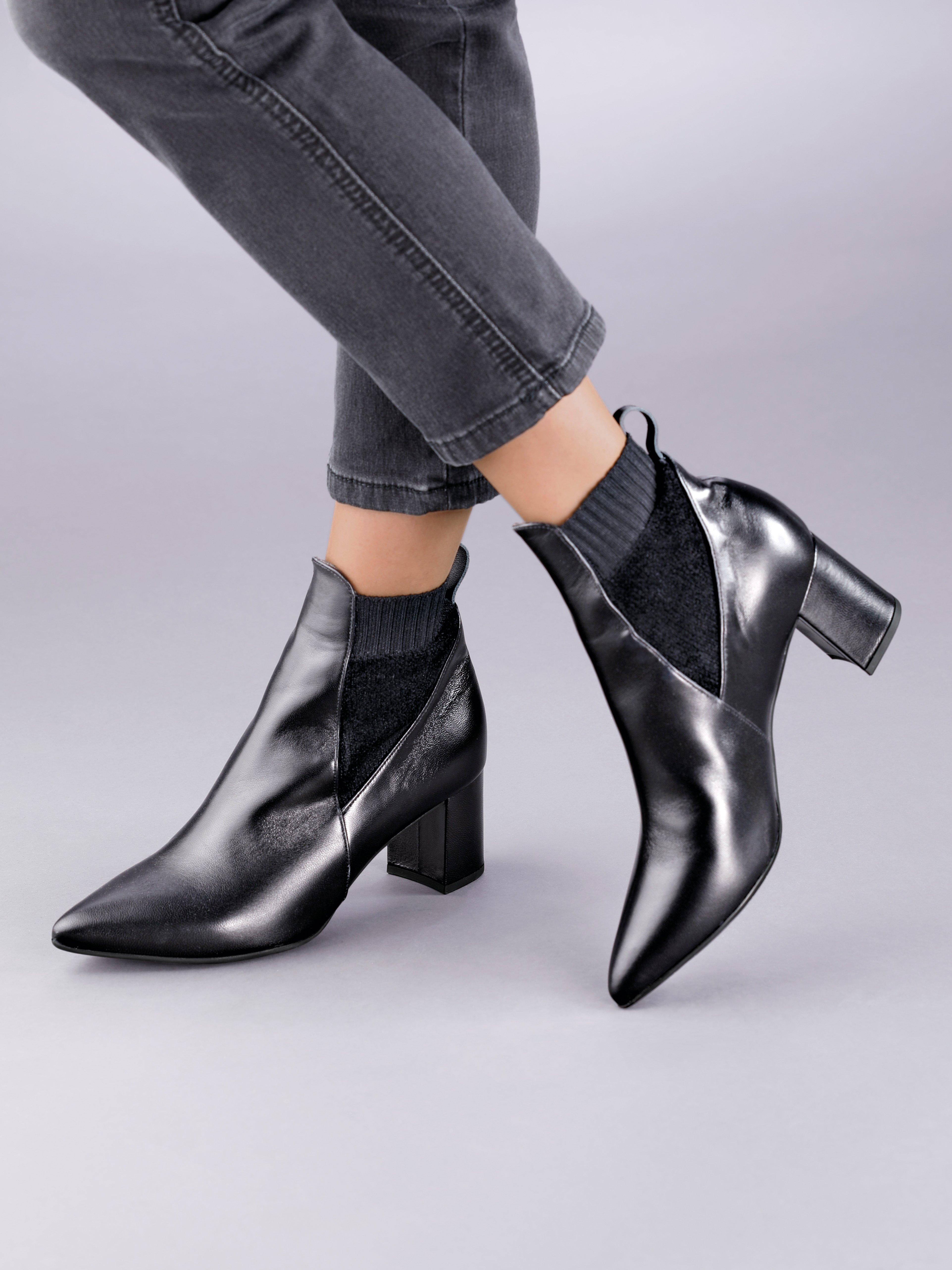 puma casual shoes for womens