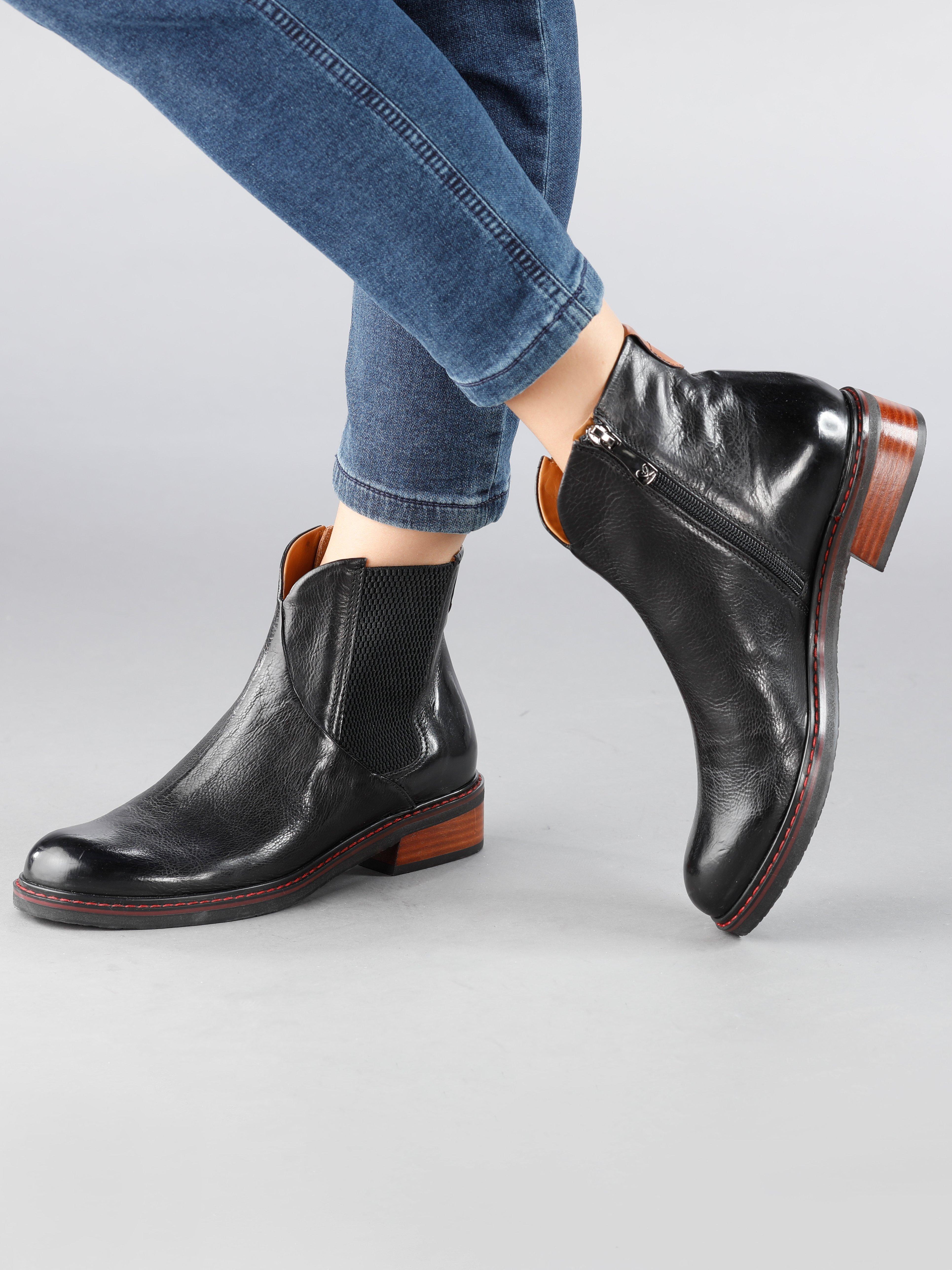 EVERYBODY - Stiefelette Ocymum