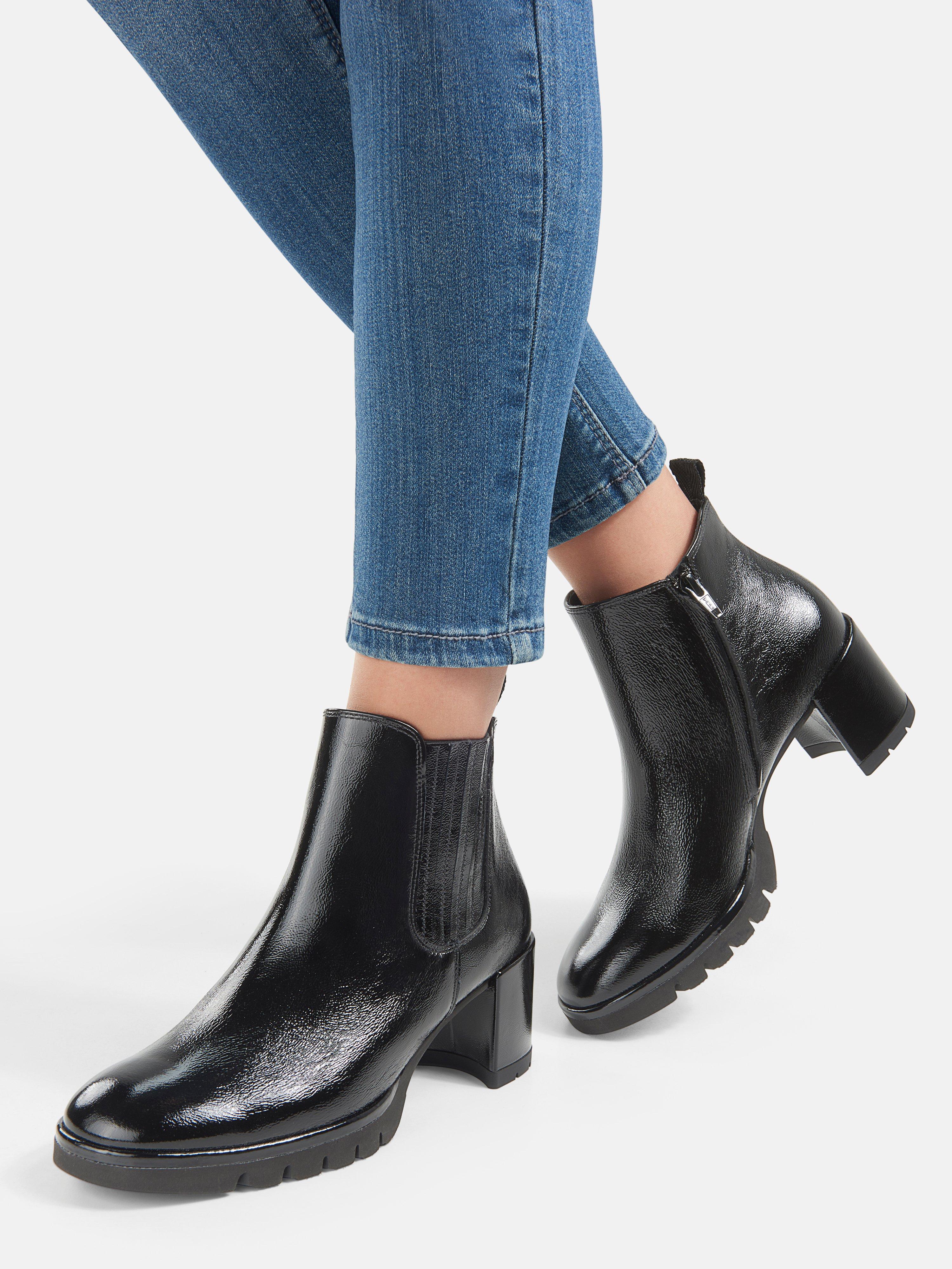Paul Green Calfskin Patent Leather Platform Ankle Boots Black