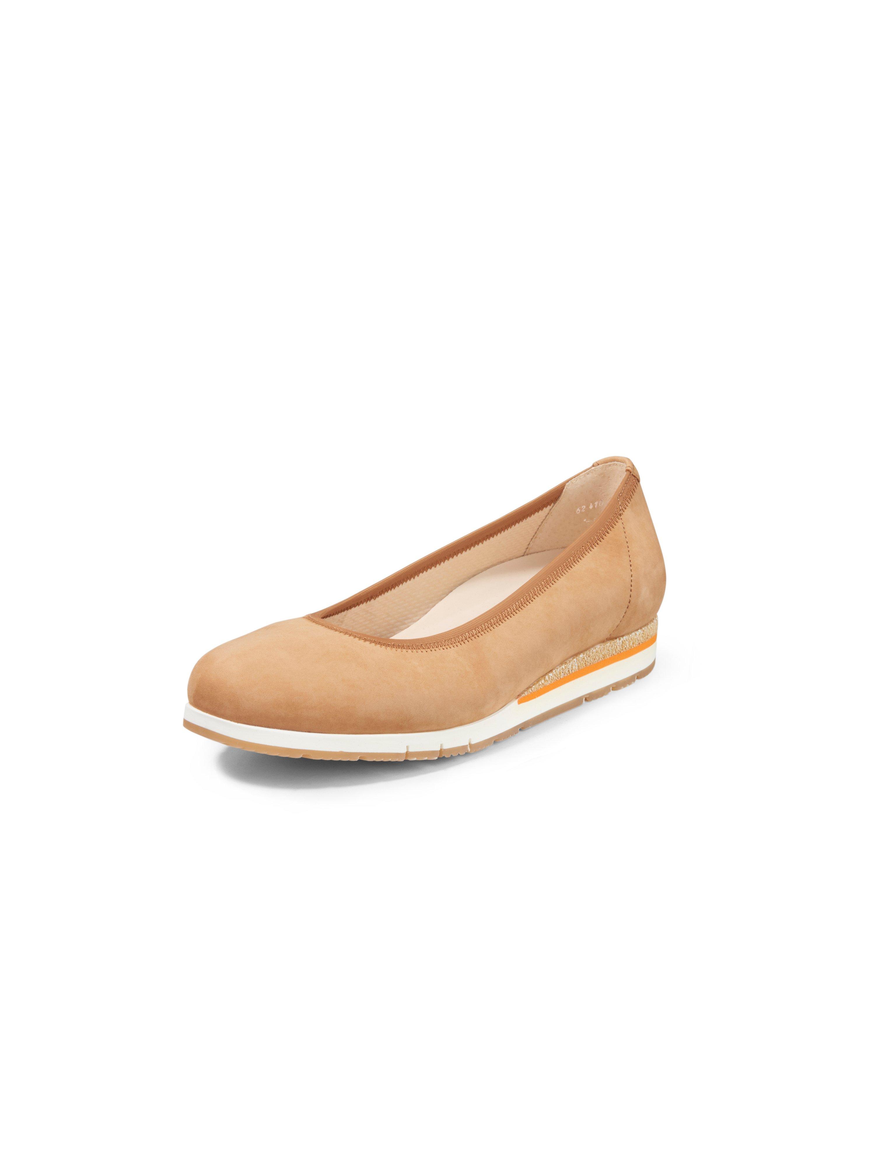 camel ballet pumps