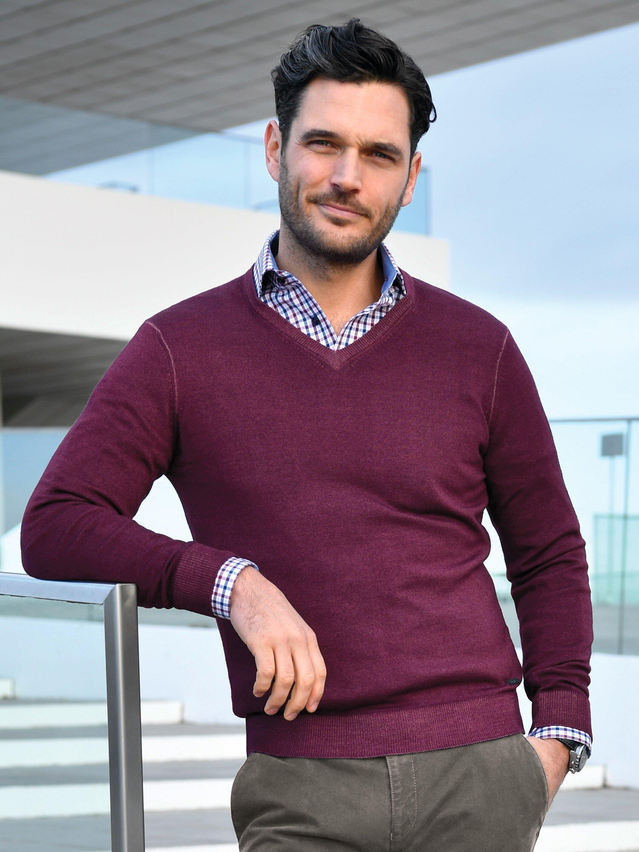 MAERZ Muenchen - V-Pullover aus 100% Schurwolle-Merino fein
