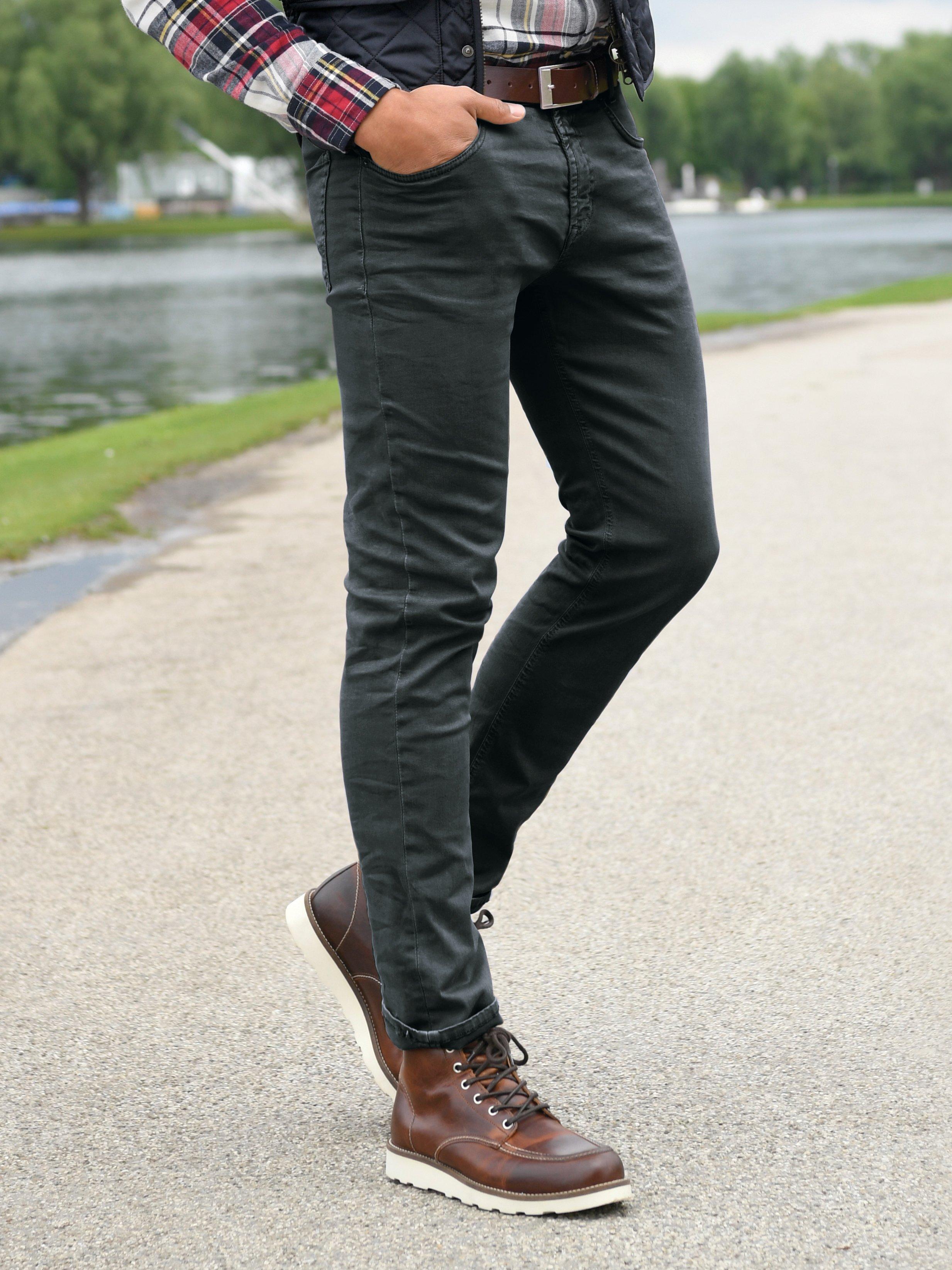 dark green tartan trousers