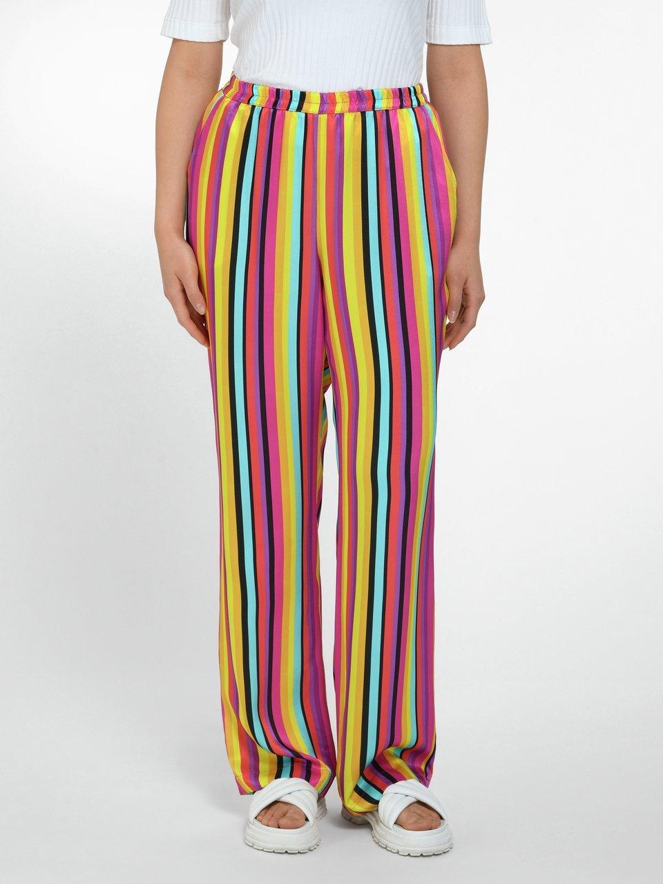 Emilia Lay - Hose