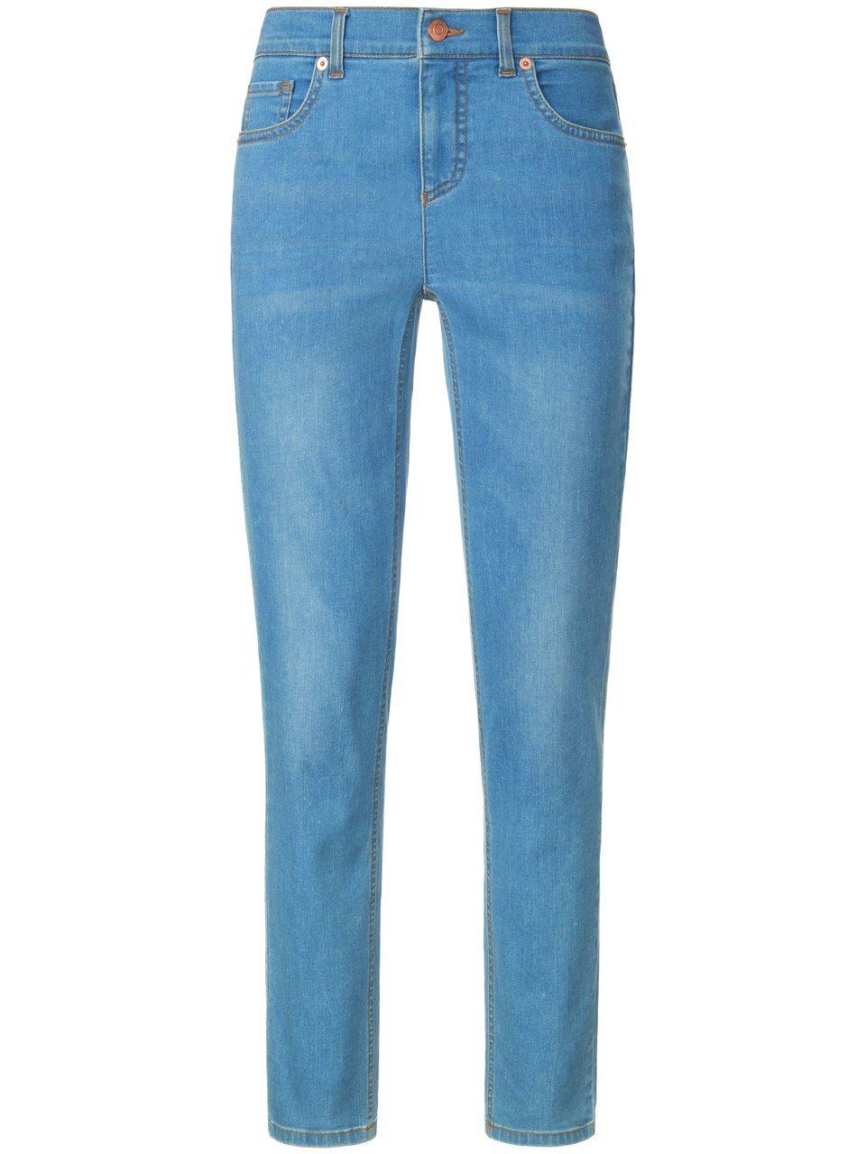 Jeans in smal model Van WALL London denim