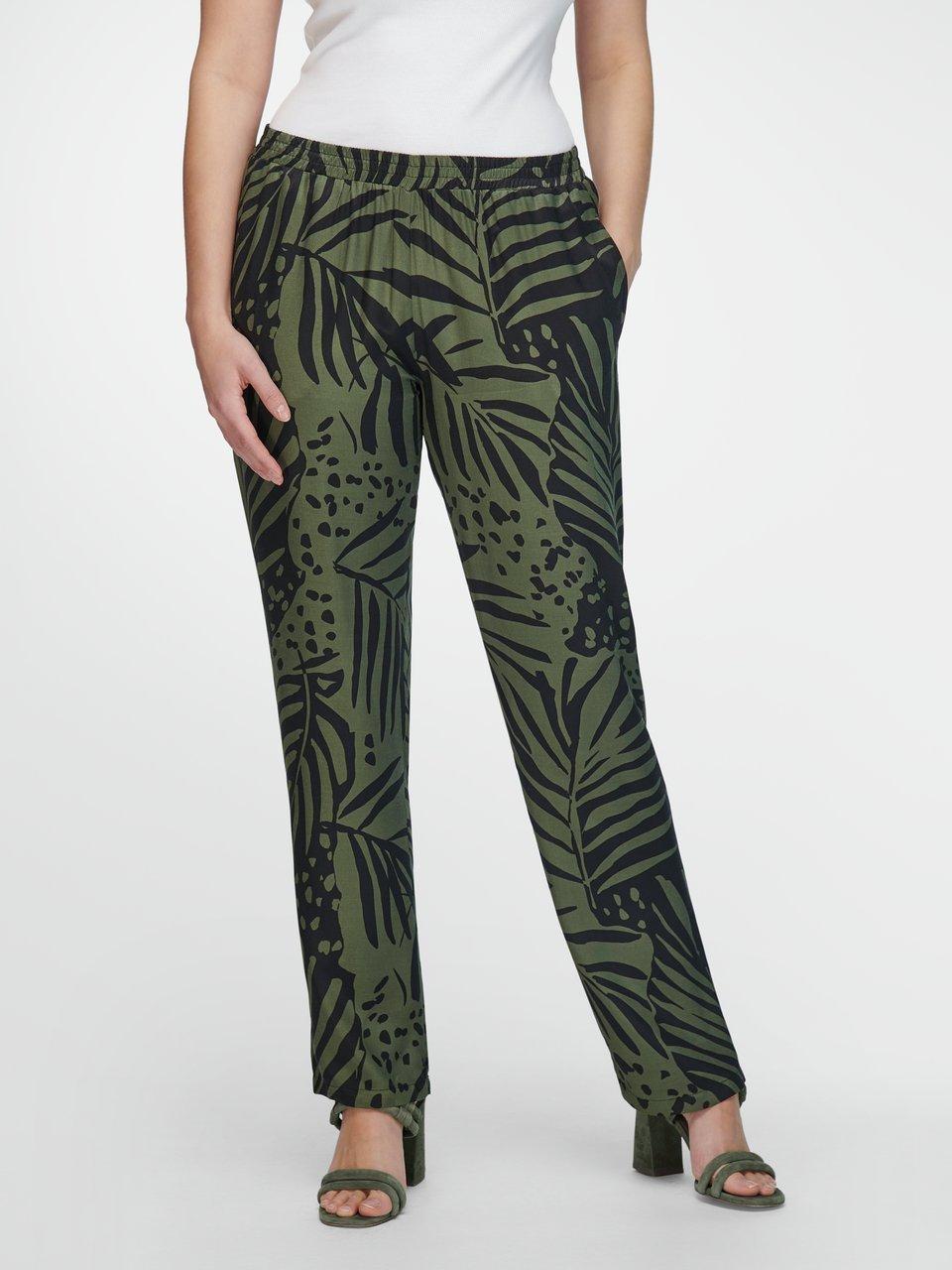 Emilia Lay - Hose