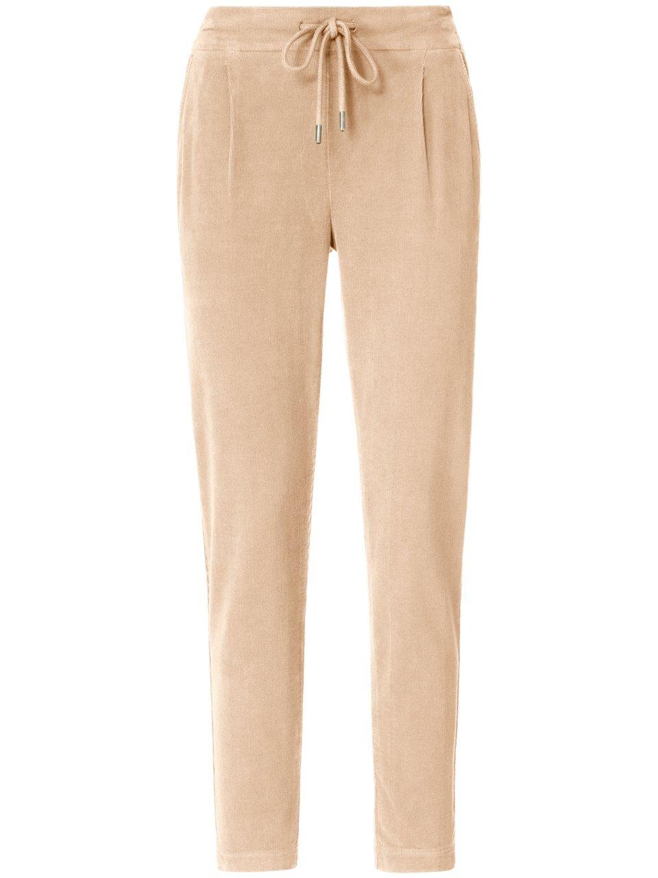 Enkellange fijncordbroek in jogg-pant-stijl Van DAY.LIKE beige