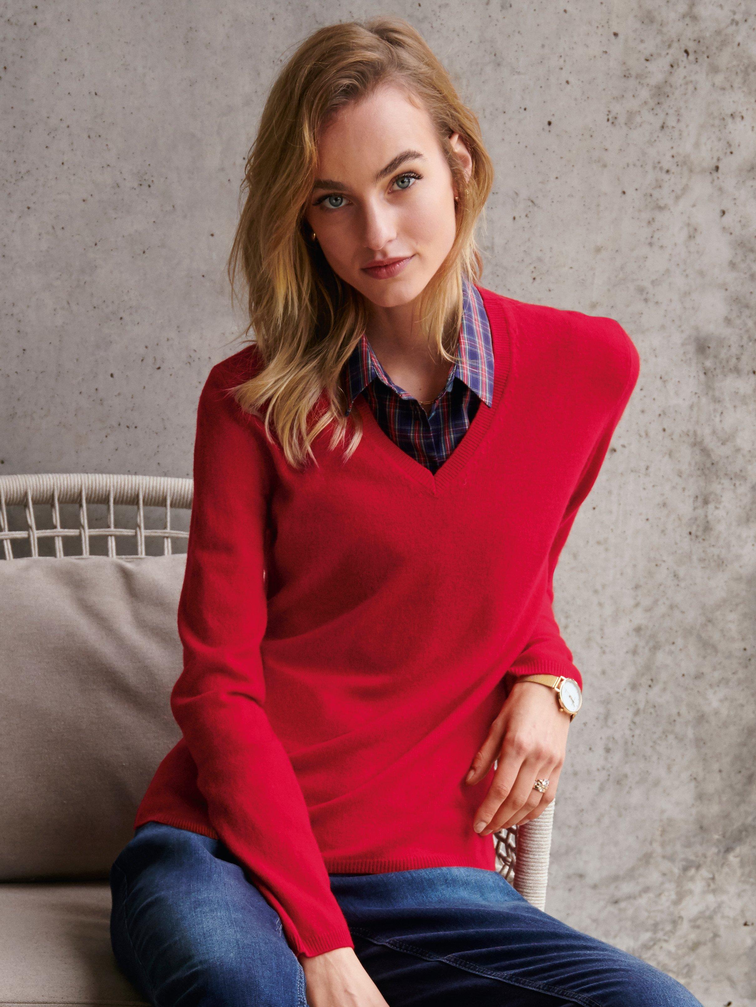 include - V-Pullover