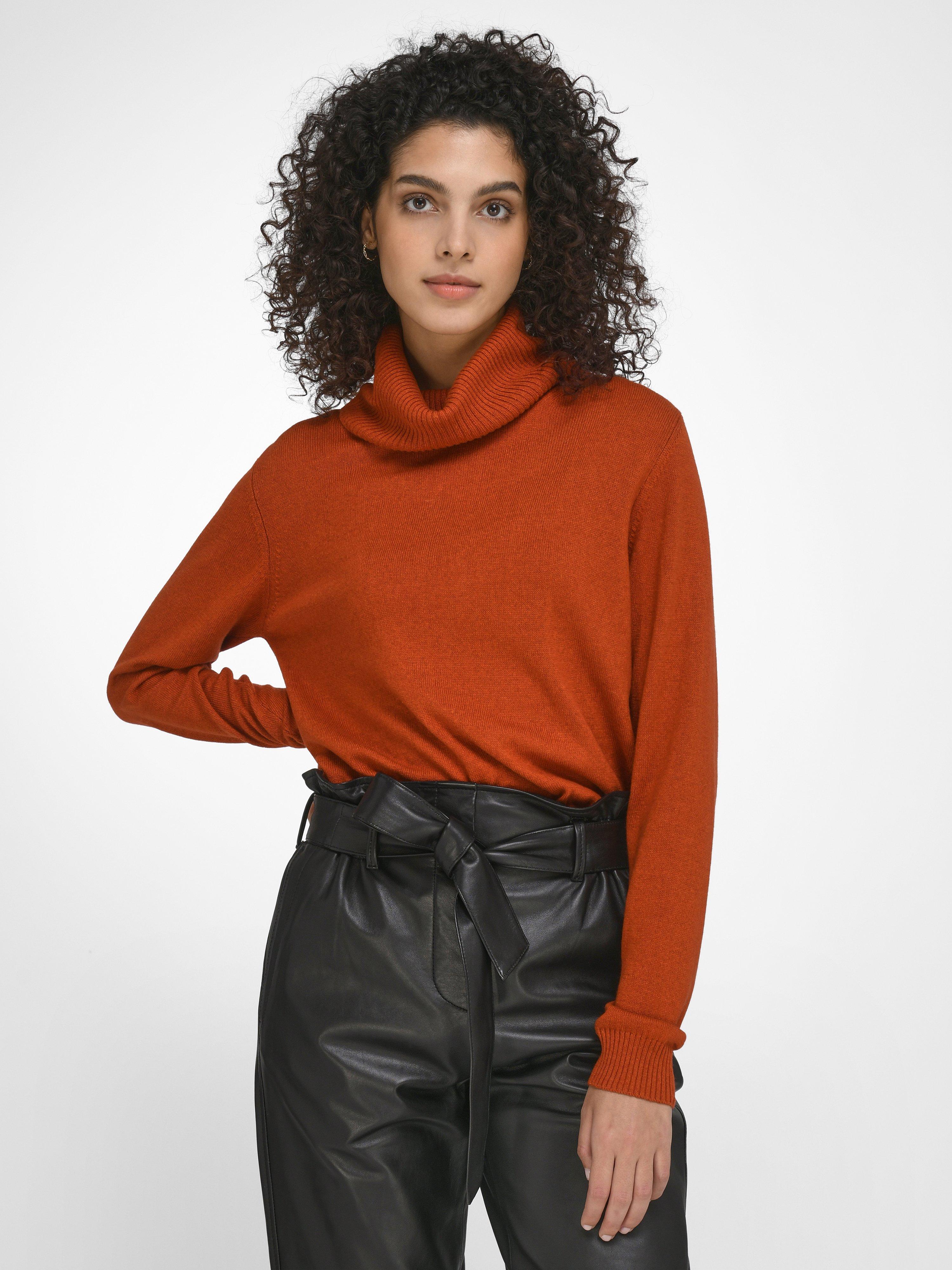 Peter Hahn Seide/Kaschmir - Coltrui model Tamara