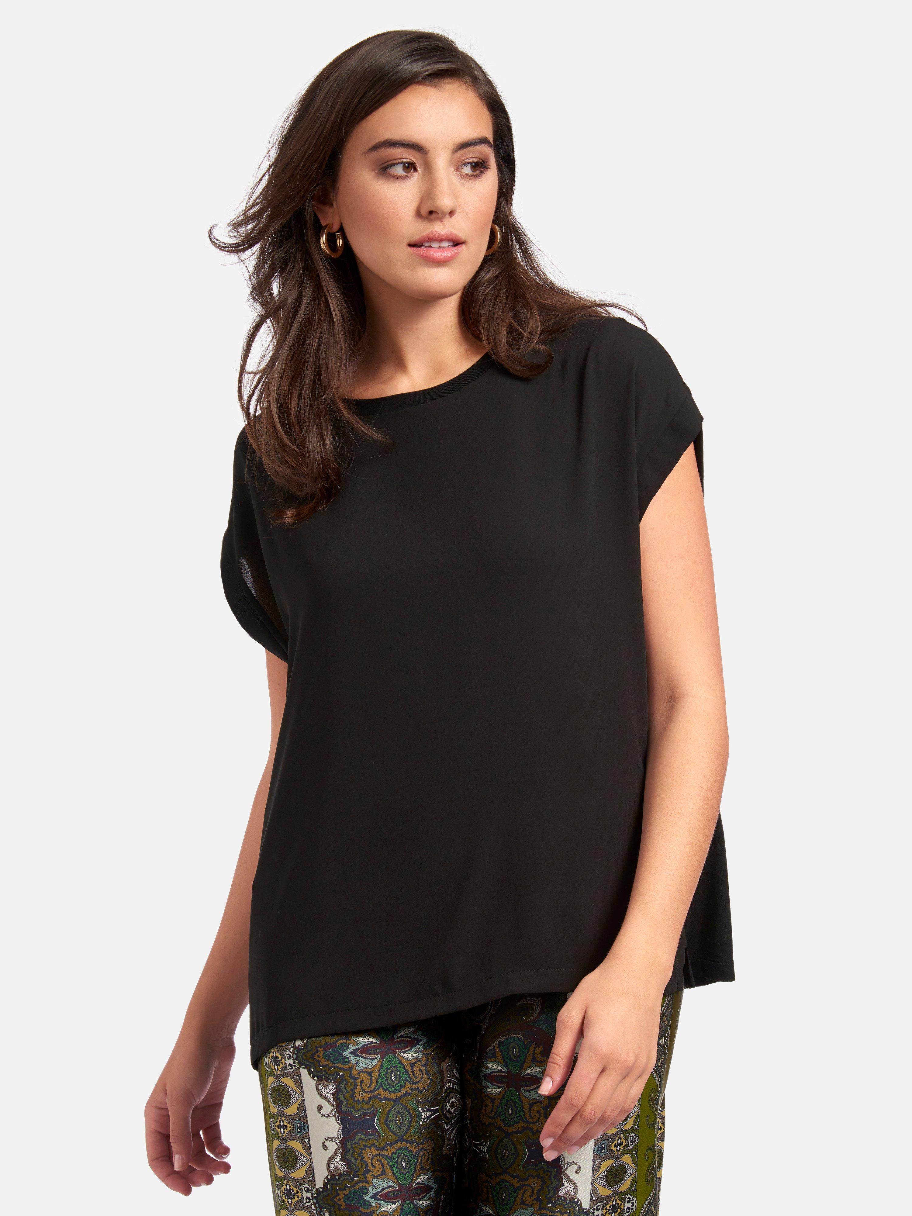 Emilia Lay - Rundhals-Shirt