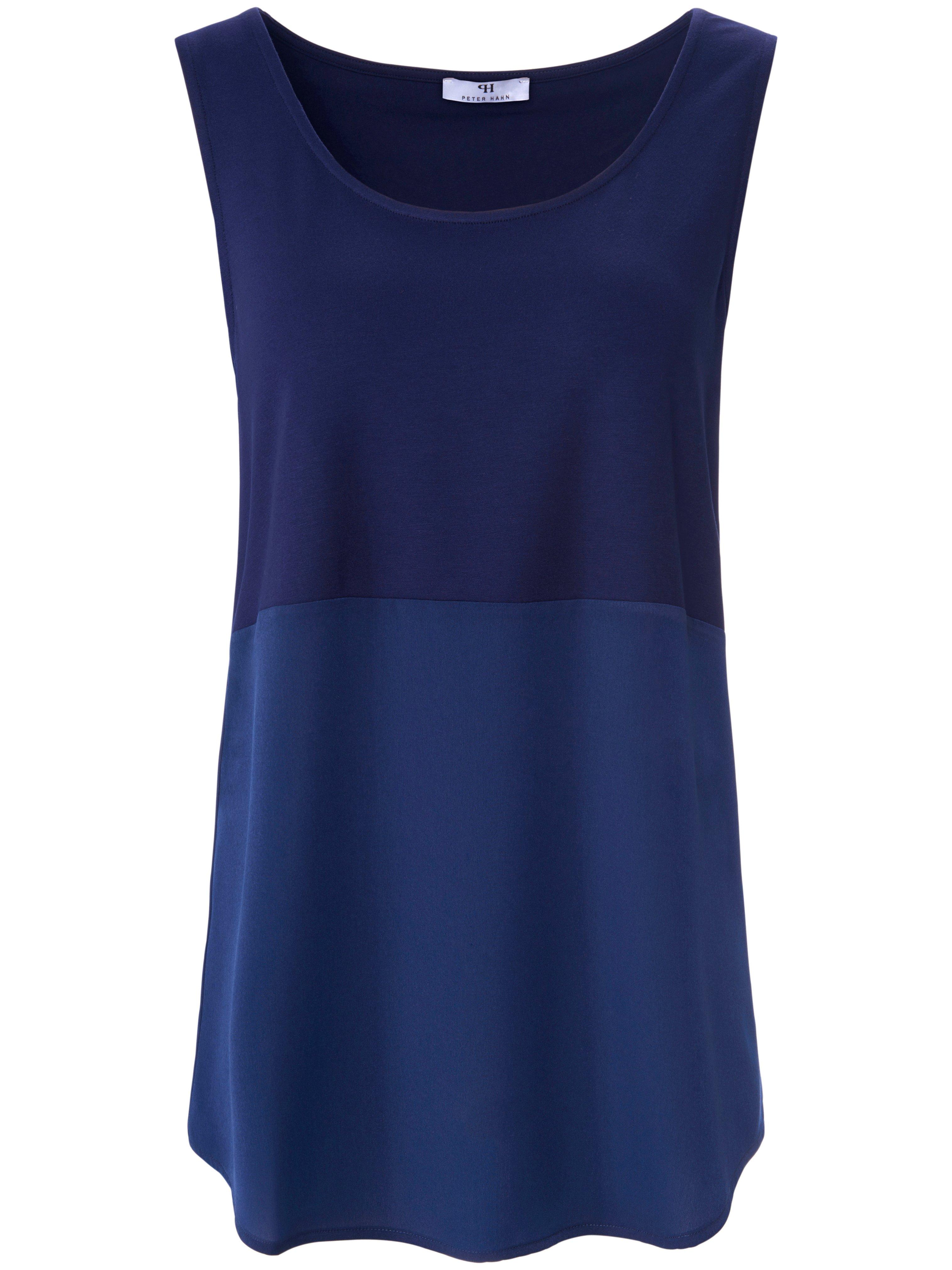 Top in soepelvallend model Van Peter Hahn blauw