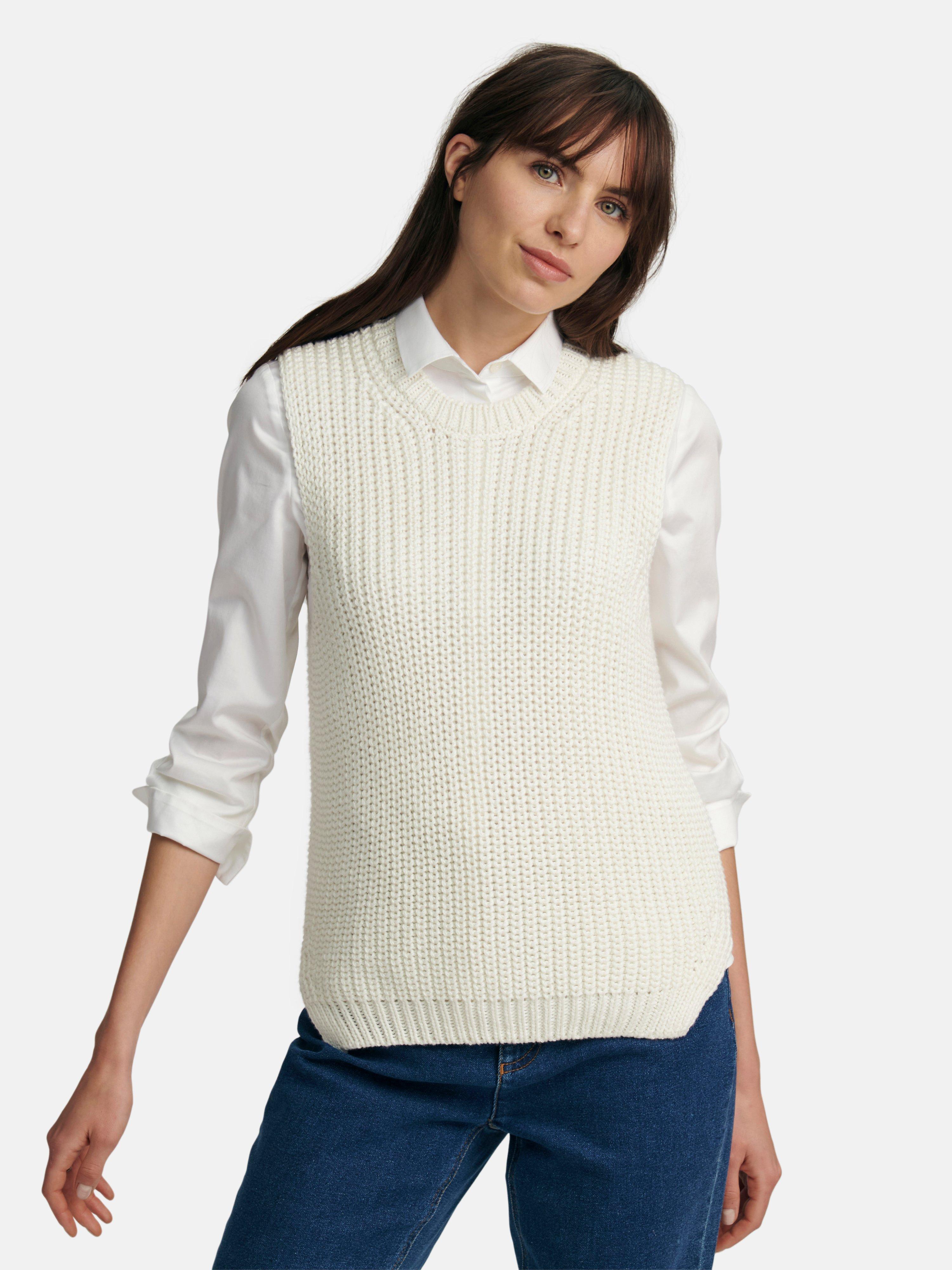 round neck sleeveless jumper